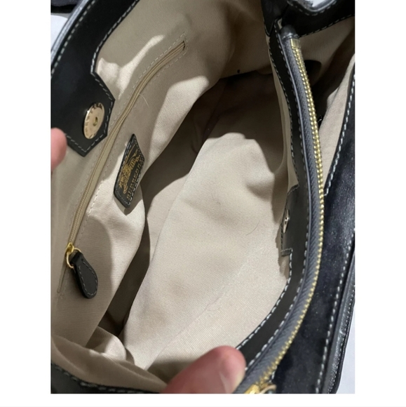 Sold Authentic Burberry Bag - Picture 3 of 6
